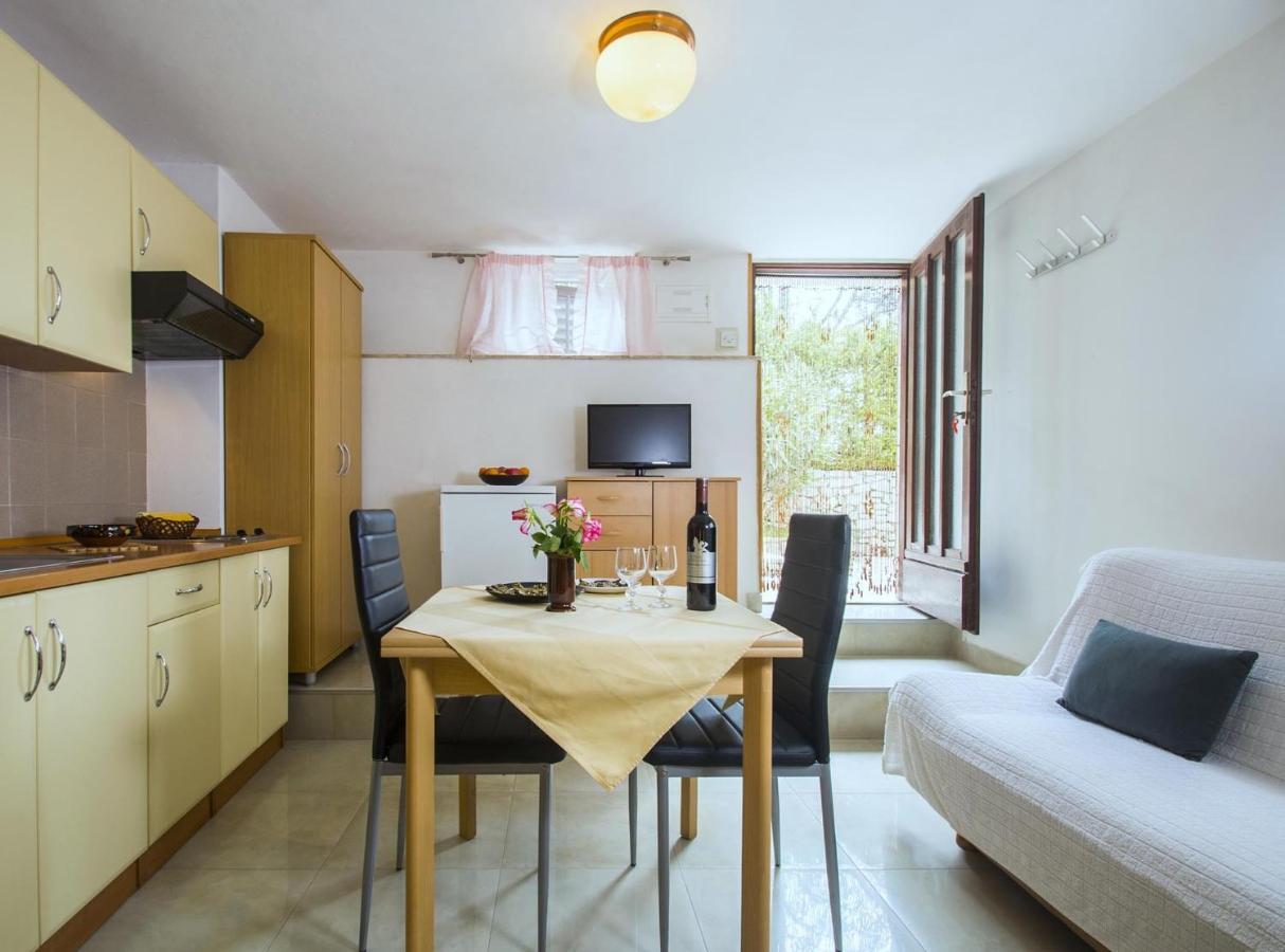 Apartments With A Parking Space Rabac, Labin - 7622 Exterior foto